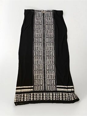 Roz & Ali XL long black white stretch maxi skirt